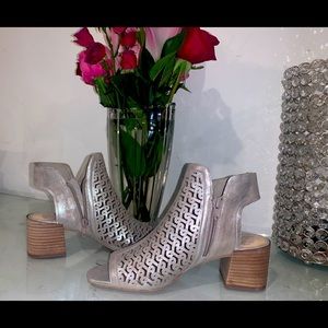 Vince Camuto Open Toe Heel